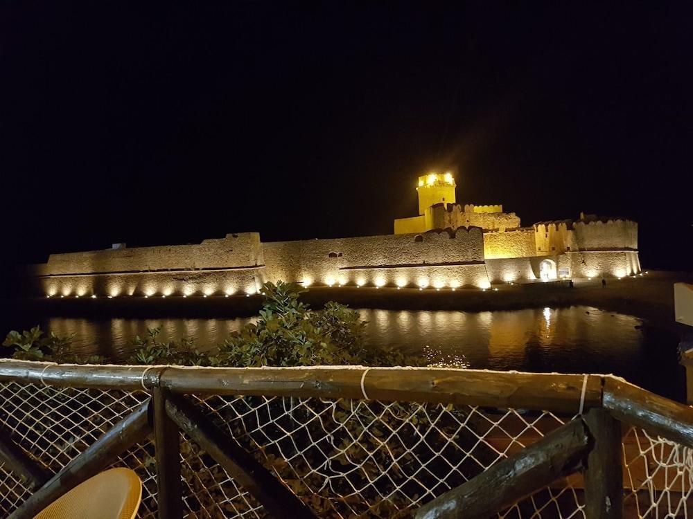 Isola Di Capo Rizzuto Hotel La Calabrese מראה חיצוני תמונה