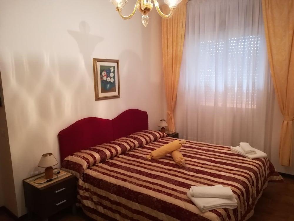Isola Di Capo Rizzuto Hotel La Calabrese מראה חיצוני תמונה
