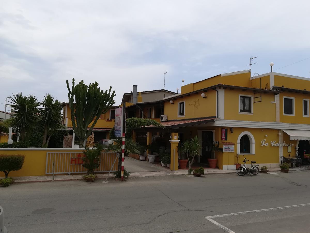 Isola Di Capo Rizzuto Hotel La Calabrese מראה חיצוני תמונה